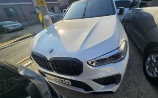 저신용중고차전액할부여유자금 X5M (F95) 4.4 컴페티션 매물 사진 4 - 2023/01 67,515km