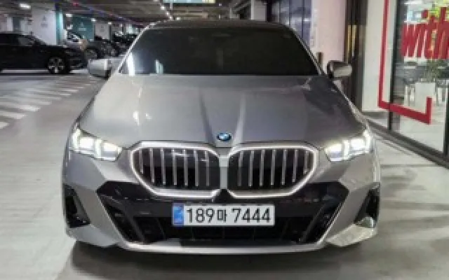 저신용중고차전액할부여유자금 5시리즈 (G60) 530i xDrive 매물 사진 18 - 2025/06 18,367km